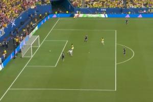 第7分钟，维尼修斯破门，巴西1-0领先苏格兰！