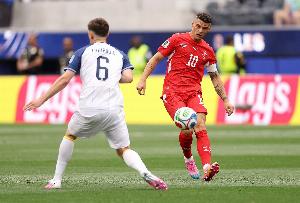 一心上车！罗马诺：33岁扎卡明确想为阿隆索效力，桑德兰坚持高价