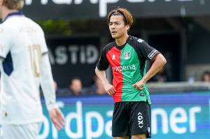 荷媒：佐野航大接近总价2000万欧加盟霍芬海姆，他是佐野海舟弟弟